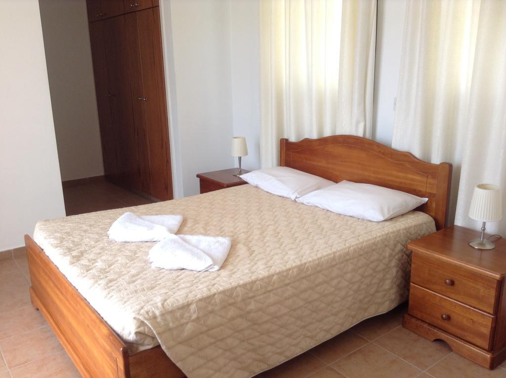 Aura Holiday Villas Paphos Cameră foto